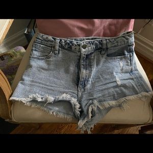 Wrangler light wash jean shorts